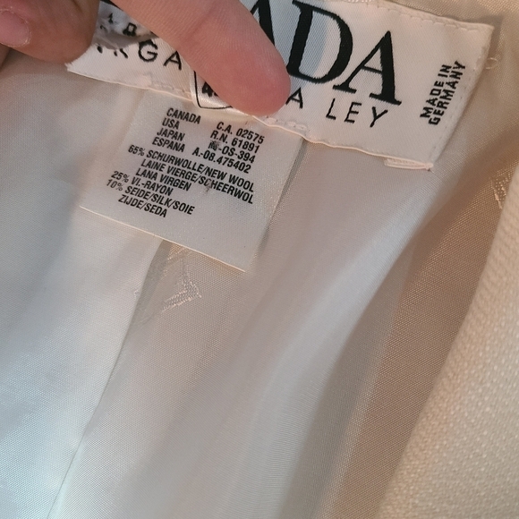 Escada Jacket - Picture 8 of 15